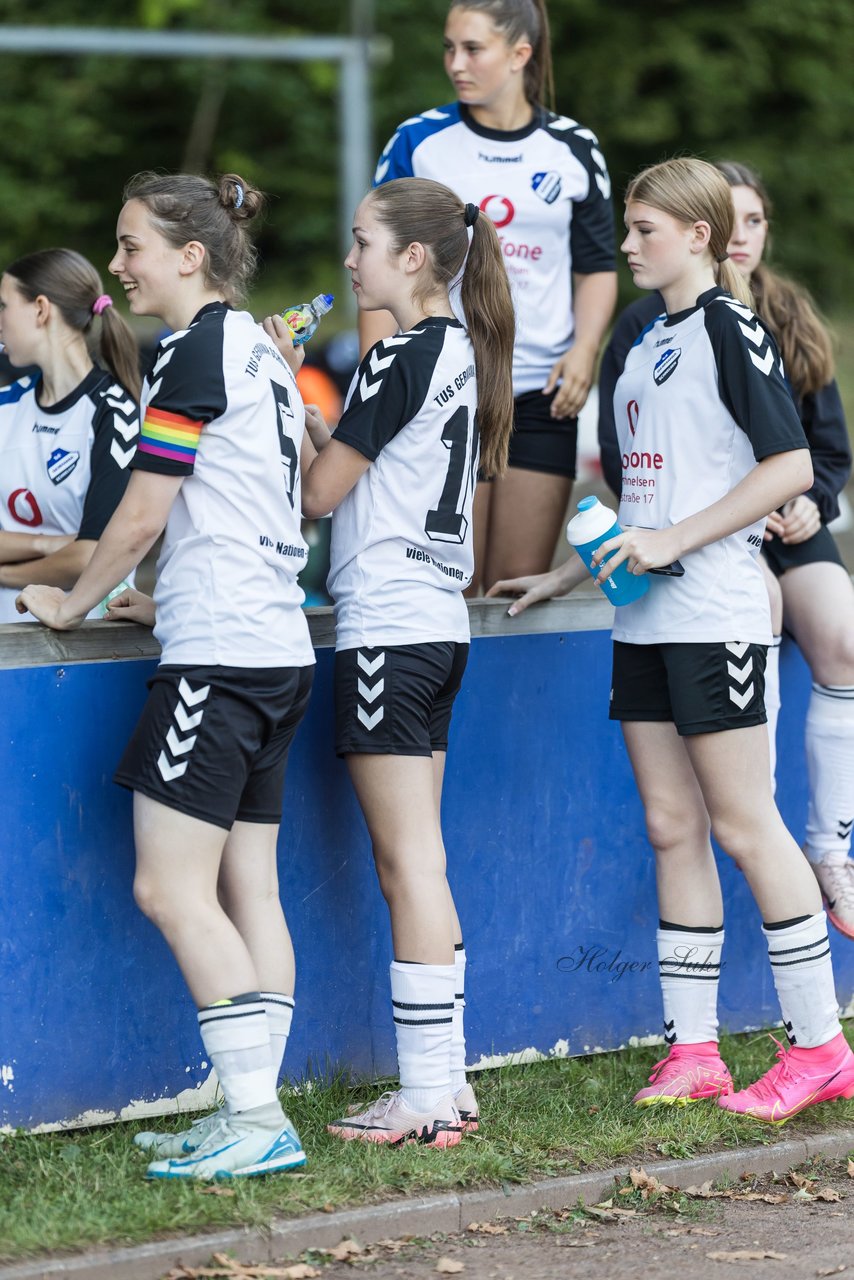 Bild 121 - Loewinnen Cup